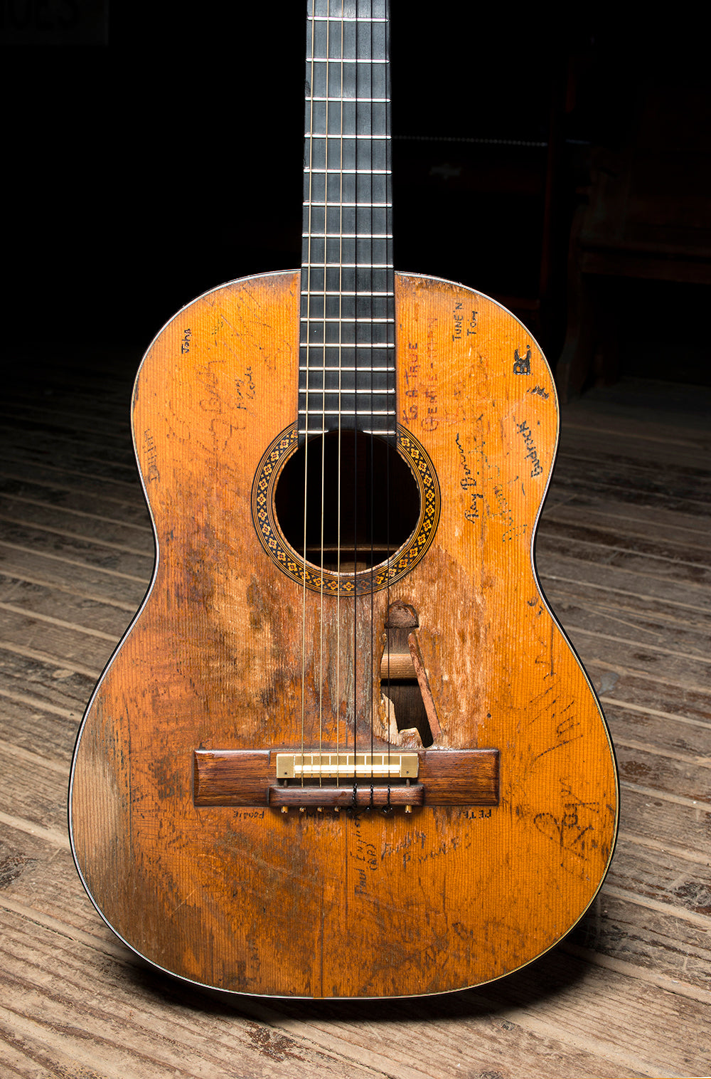 Willie Nelson's Guitar Trigger Totally Pickguard Less